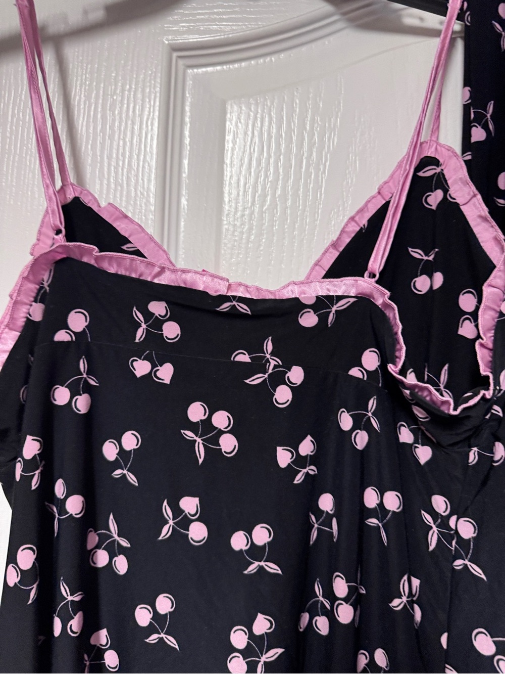 Women’s Black & Pink Cherry-Print Pajama Set - Picture 5 of 6